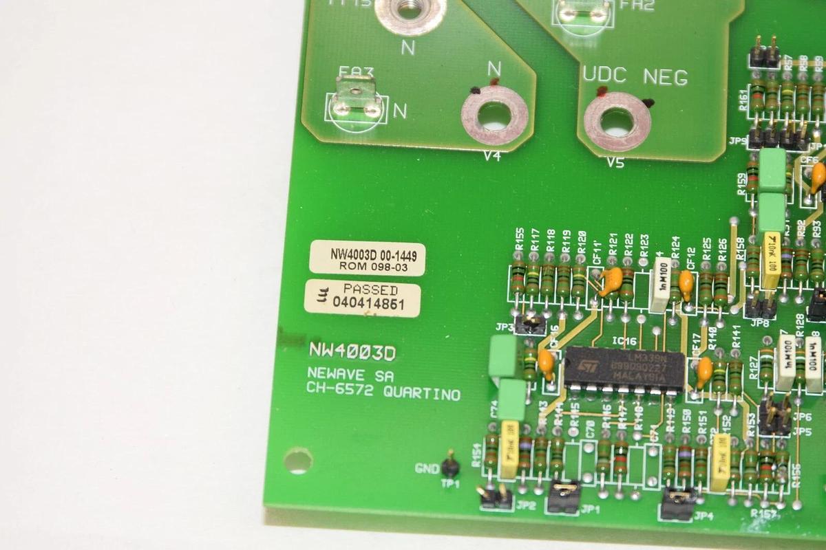 Used NEWAVE SA POWERWARE EXIDE NW4003D NW4003D 00-1449  CH-6572 Circuit Board