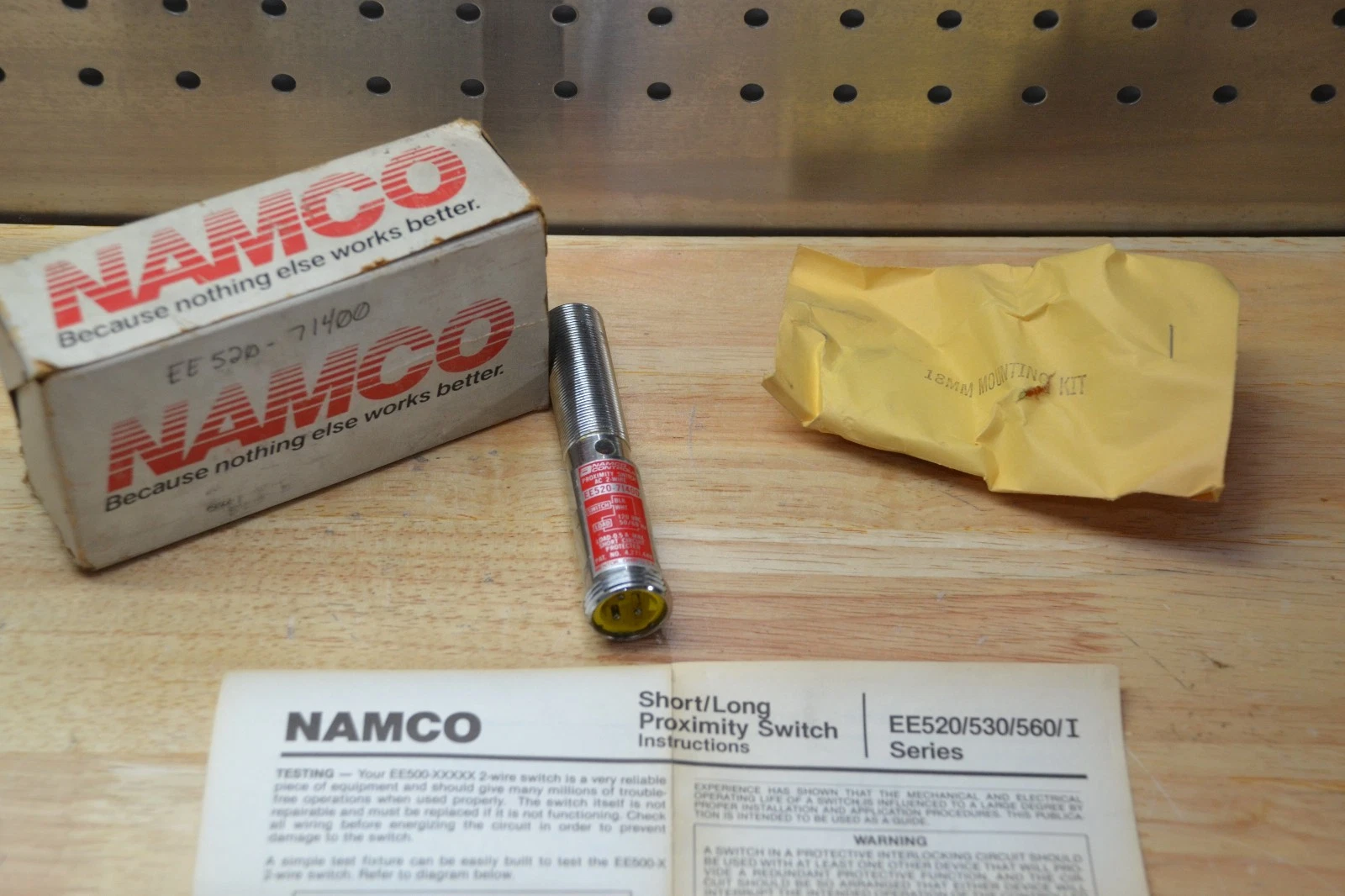NAMCO proximity switch ac 2 wire EE520-71400 EE52071400