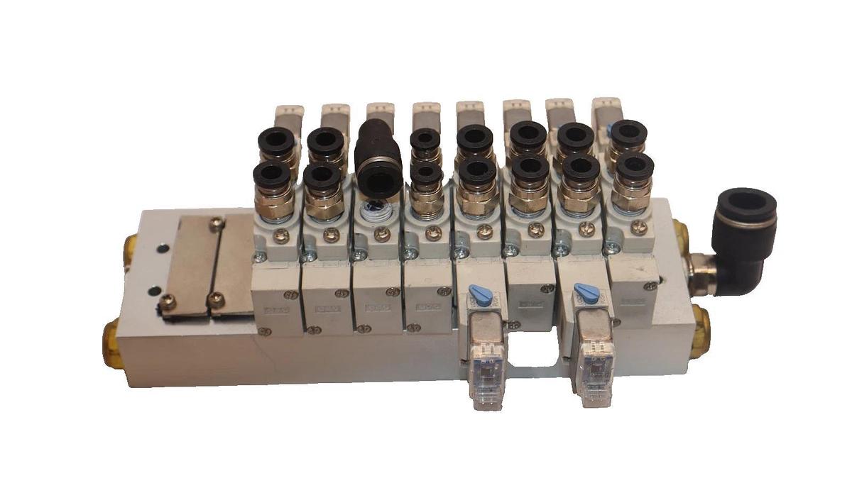 Used SMC Valve Block with (6) SY5120-5LZE-01 , SY51205LZE01 Valves