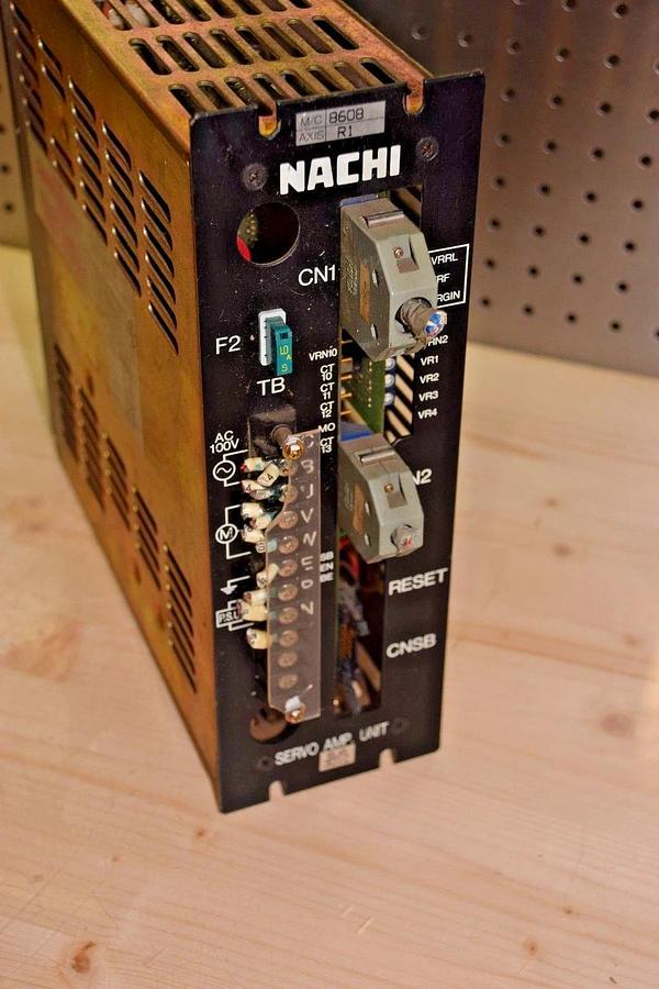 Used NACHI SUA301C SERVO AMP UNIT AMPLIFIER DRIVE