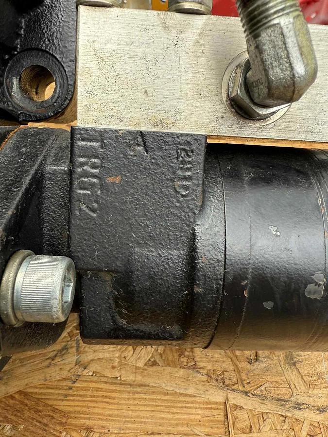 Altec Rotational Worm Gear Box Gearbox Assembly 041400079