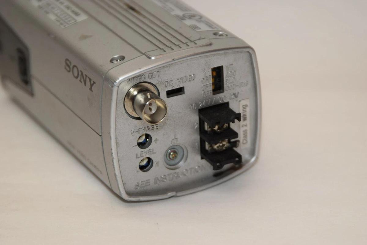Used SONY SSC-M183 12V / 2.5W , 24V / 60Hz Surveillance Video Camera
