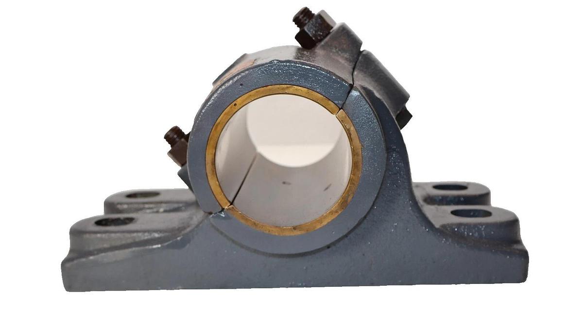 Link-Belt Link Belt 4 Bolt Sleeve Pillow Block Bearing Housing 2-15/16" NOS