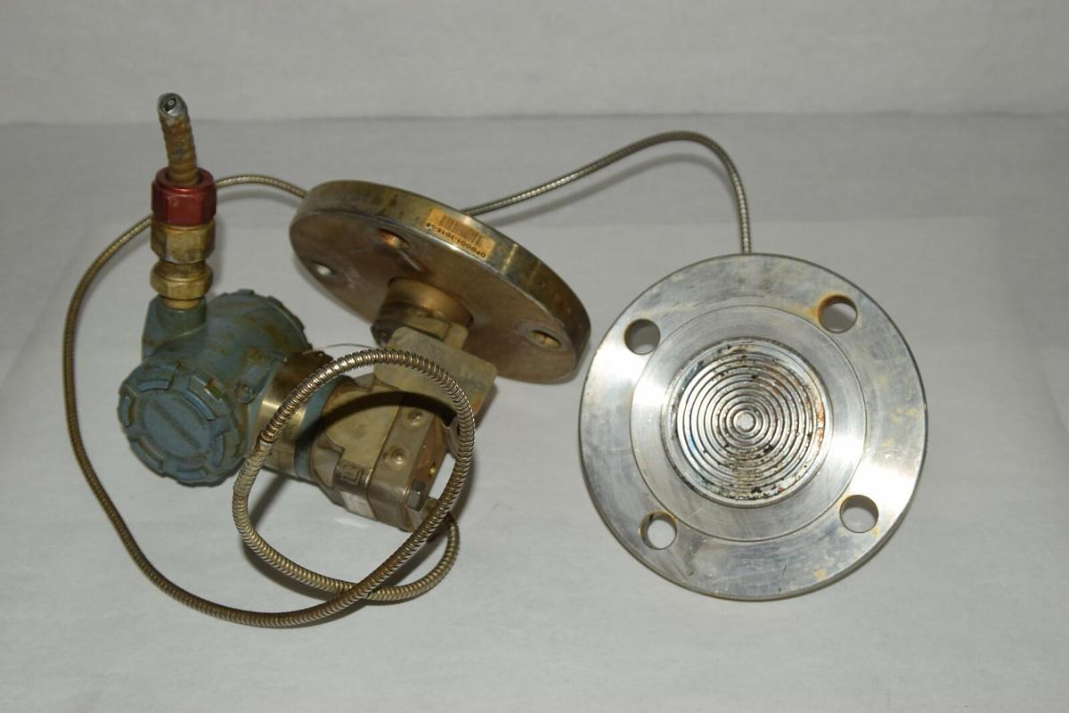 Used ROSEMOUNT Smart Family 03031-0001-0002 03031-0761-0022 Pressure Transmitter