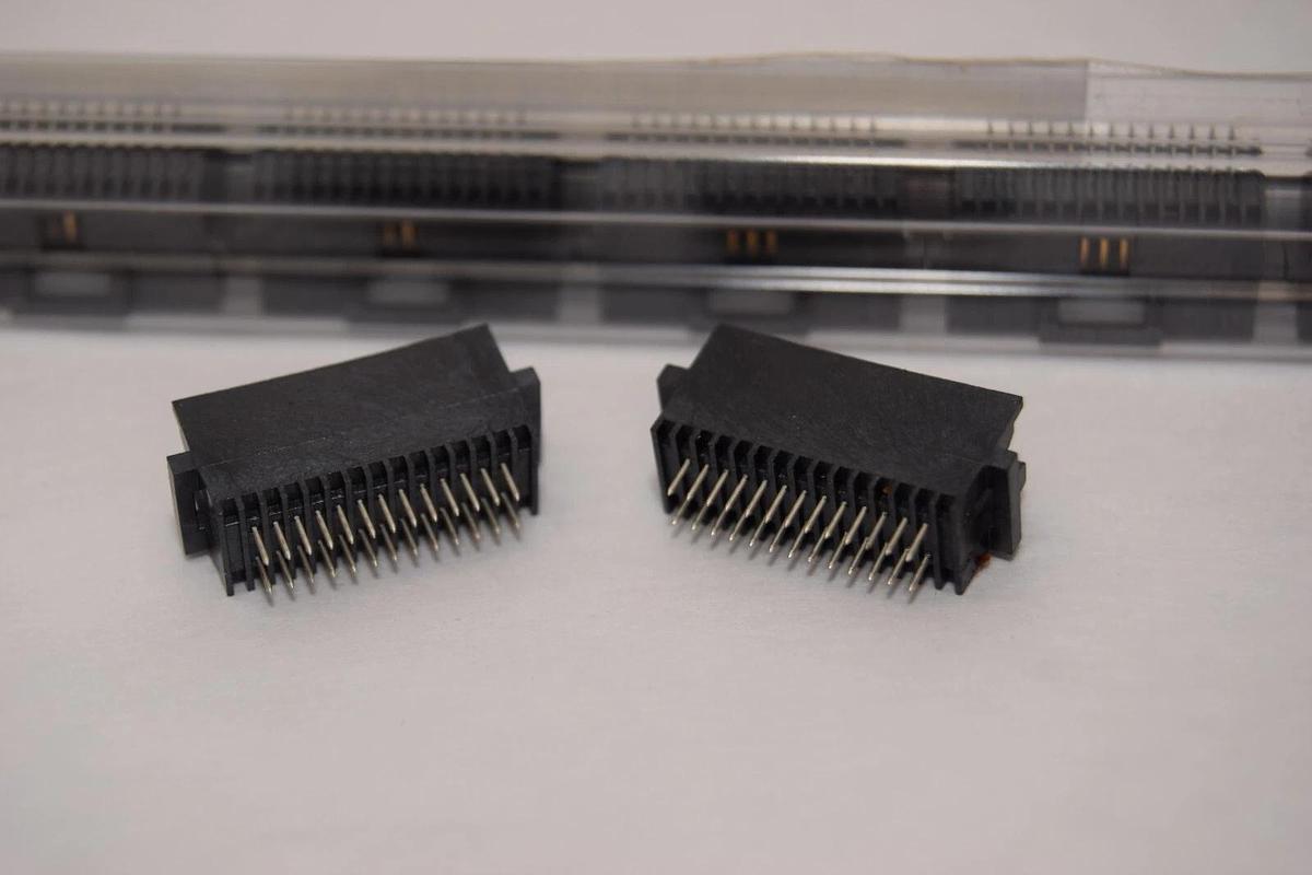 (Lot 8) TYCO 1253-0999 Header 2x13 26 Pin Vertical Shrouded Connector 1.27mm NEW