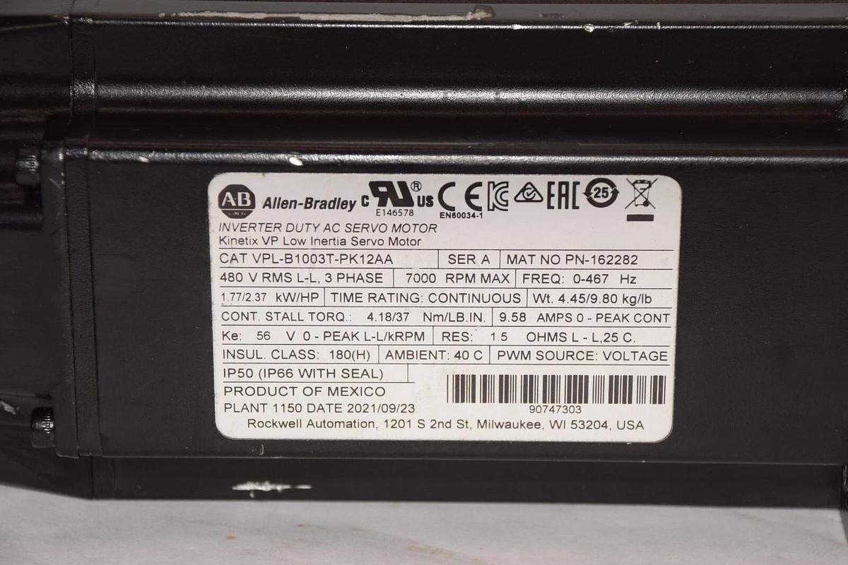 Used ALLEN BRADLEY CAT VPL-B1003T-PK12AA Series A 480V 3Ph Kinetic AC Servo Motor
