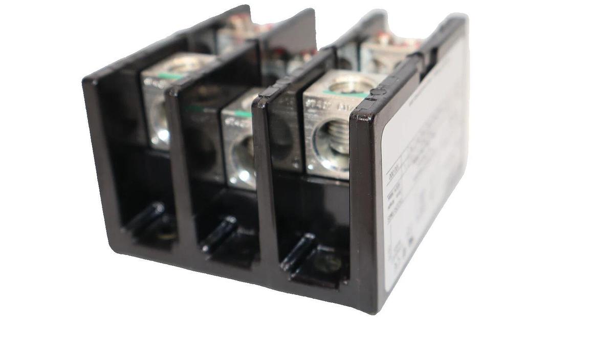 Used MARATHON 14235702 600V 175A 3P Panel Mount Barrier Terminal Block