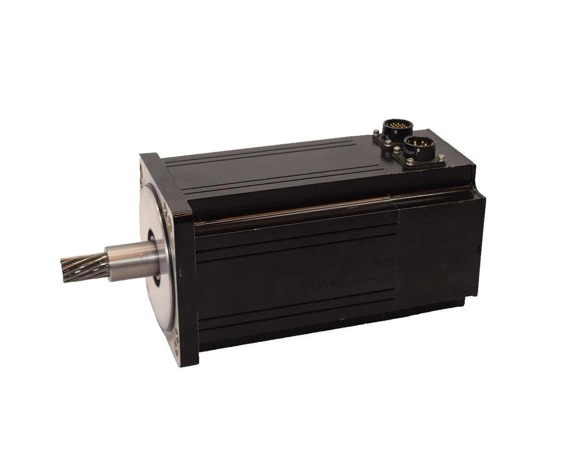 PARKER MPC1141X-118824 Servo Motor 3ph 460v 3.4hp 2.5kw MPC1141X118824 (NEW)