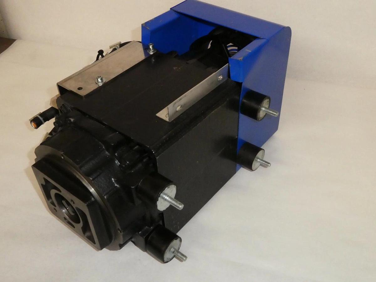 Used Sauer Danfoss Hydraulic Motor 11029836 48v 12kw 12000w 5SAU1/O4 28040808 1800rpm