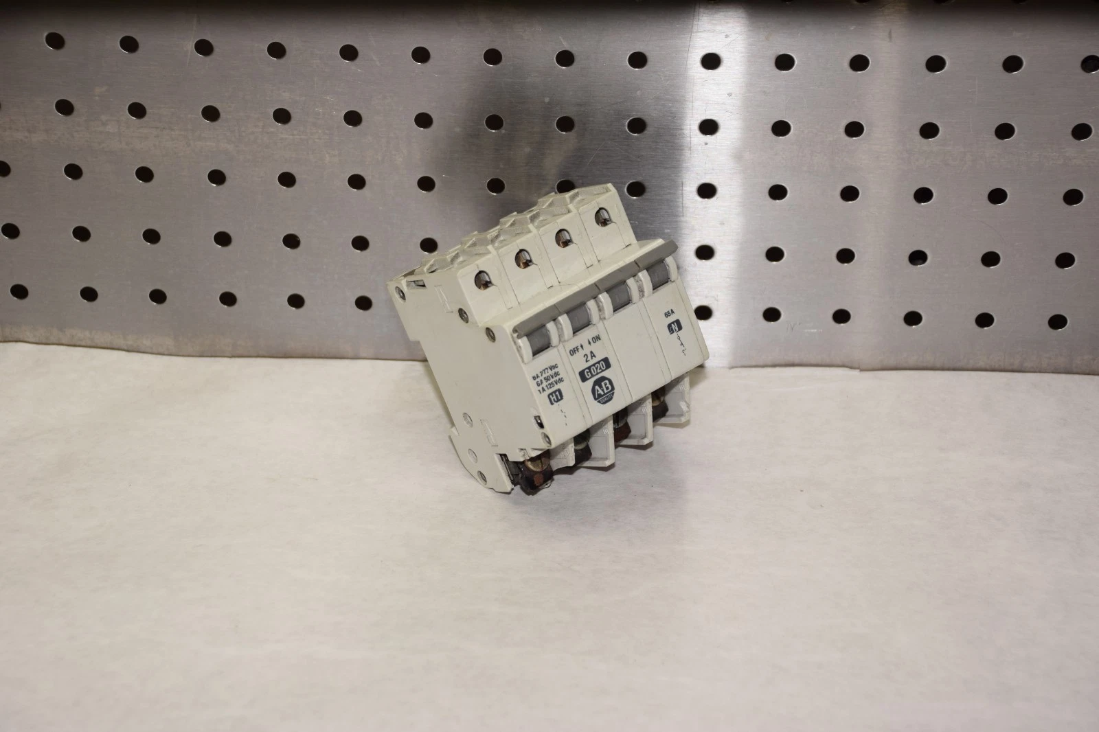 ALLEN BRADLEY 1492-CB2 1492CB2 2A 4POLE CIRCUIT BREAKER NEW