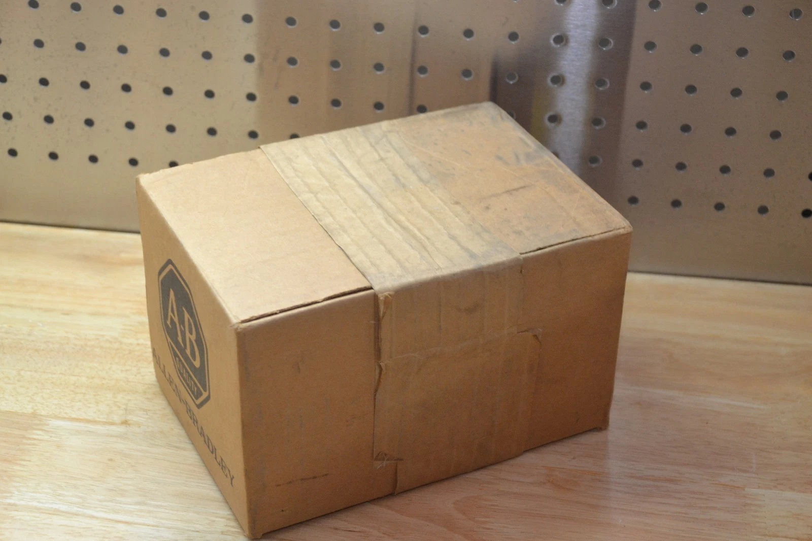 Used Allen Bradley Overload Relay 810-A03C 810 A03C 810A03C ser B NEW sealed box