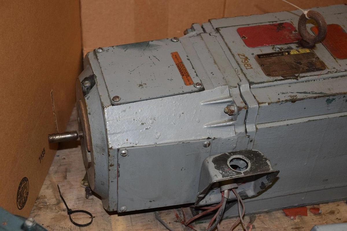 Used RELIANCE 5HP DC Motor, B2112ATCZ 180V, 2500RPM   5 HP