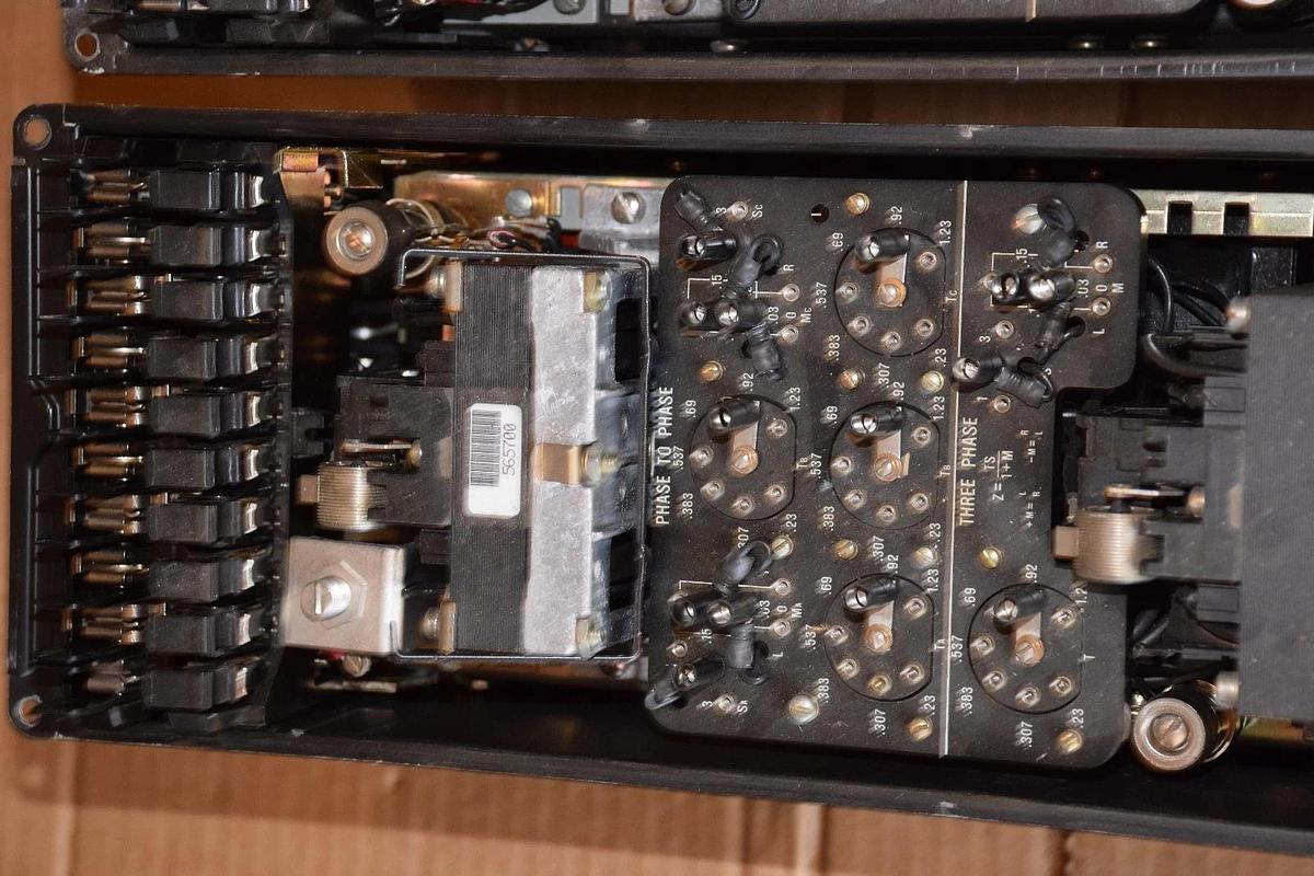 Used (Lot of 2) WESTINGHOUSE KD-10 Distance Relay 719B195A16 120V .18-3.7 Ohms