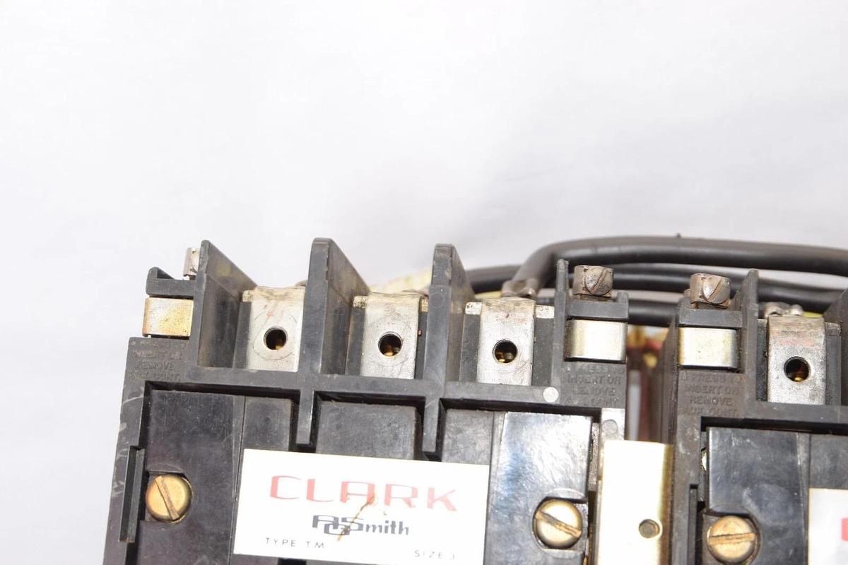 Used CLARK AOSmith T30U033 TM Size 3 3Ph Reversing Starter 120V Coil