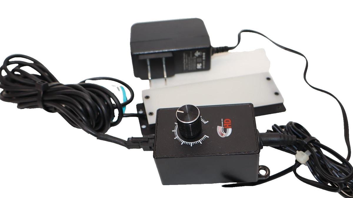 Used Chain DA Co. GL-ADM3090W 12Vdc Manual Control Station with Back-Light