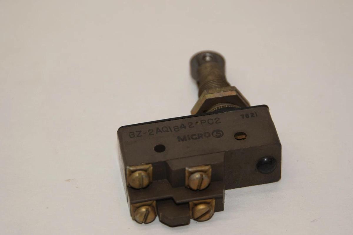 (NEW) MICROSWITCH BZ-2AQ1842-PC2 BZ2AQ1842PC2 Limit Switch