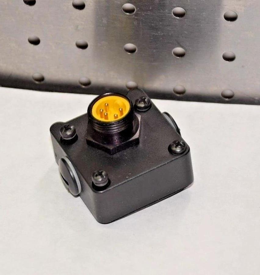 SICK Optic Electronic 7022800 FGSS END CAP ASSEMBLY WITH 5 PIN connector