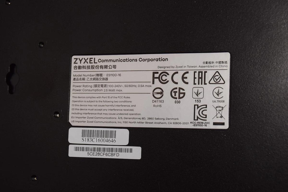 Used ZYXEL ES1100-16 , ES110016 100-240V 50/60Hz 0.5A 16-Port Ethernet Switch