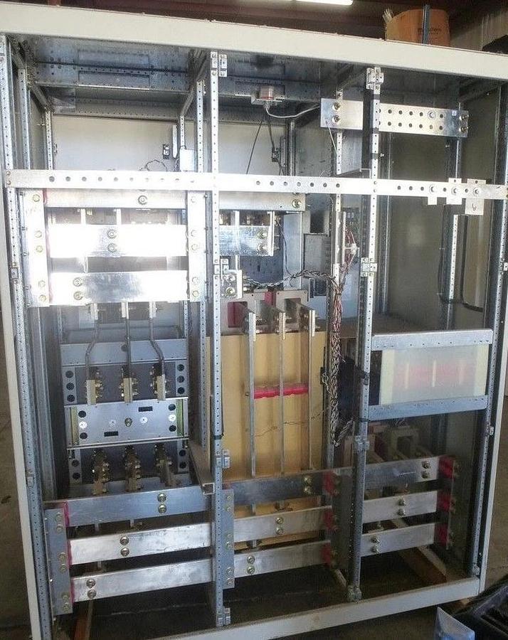 Used Eaton Powerware 2000A System Bypass switchgear SBM261621011111 2000A CH SPB65