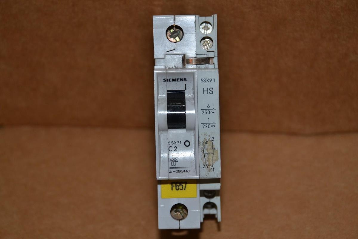 Used SIEMENS 5SX21 C2 5SX91 HS 5SX91HS 277V 2A 1POLE CIRCUIT BREAKER