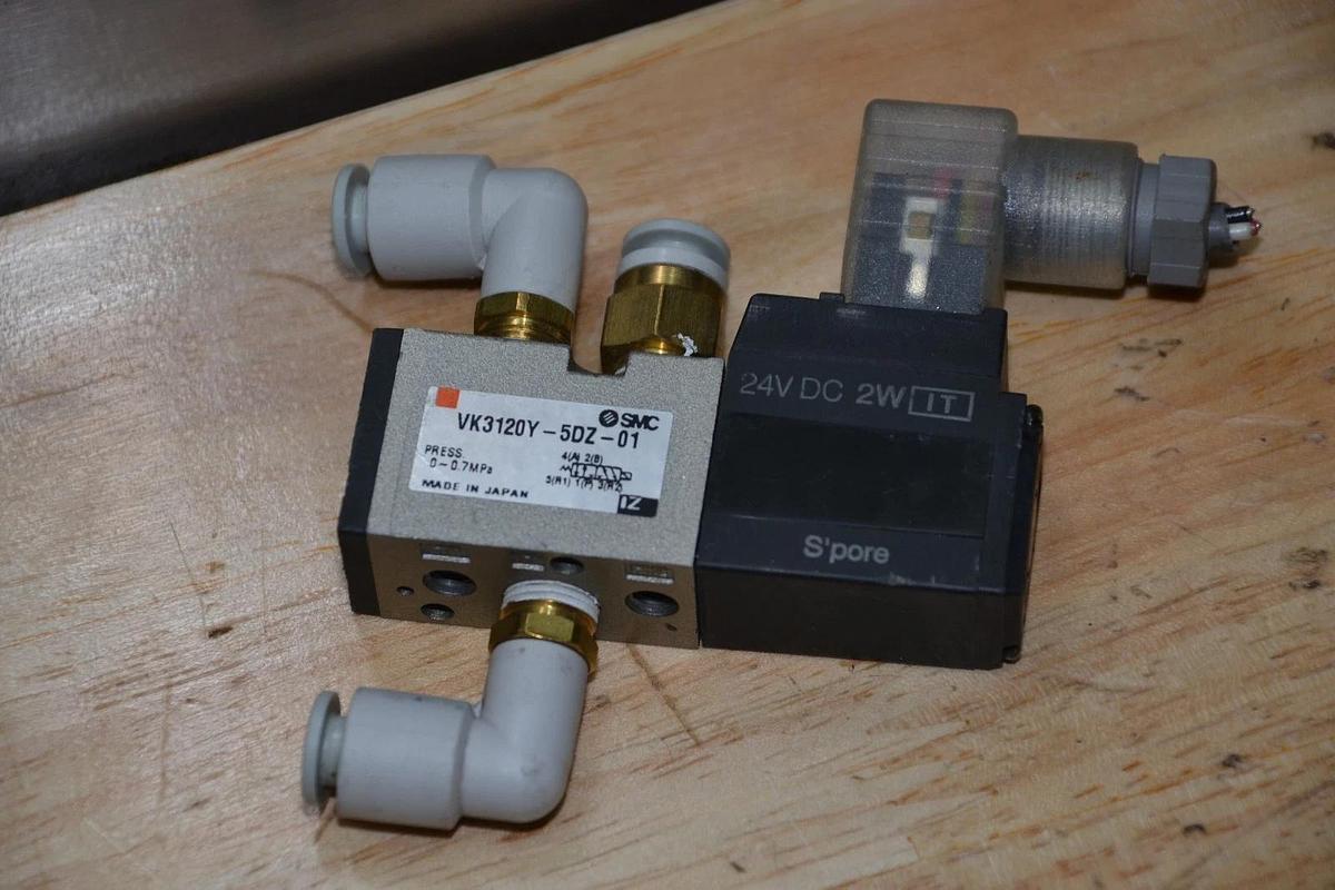 Used SMC VK3120Y-5DZ-01 VK3120Y5DZ01 PNEUMATIC VALVE