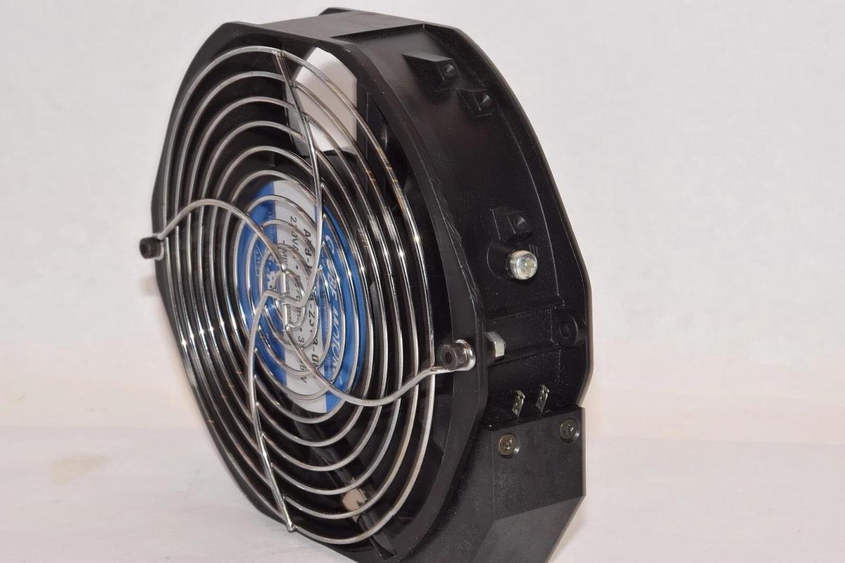 Used GLOBE MOTOR A59-B15A-23T3-000 230Vac 50/60Hz 35W Cooling Fan With Guard