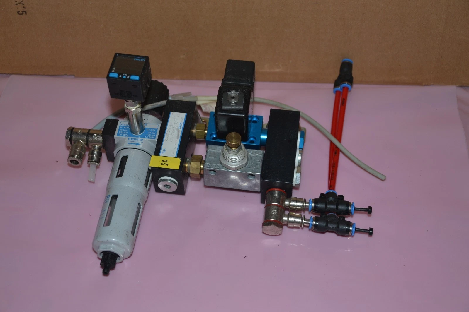 Used FESTO FILTER REGULATOR 162687 K.7326 V SA-200229 LFR-D-MINI 12 BAR 171 PSI L122