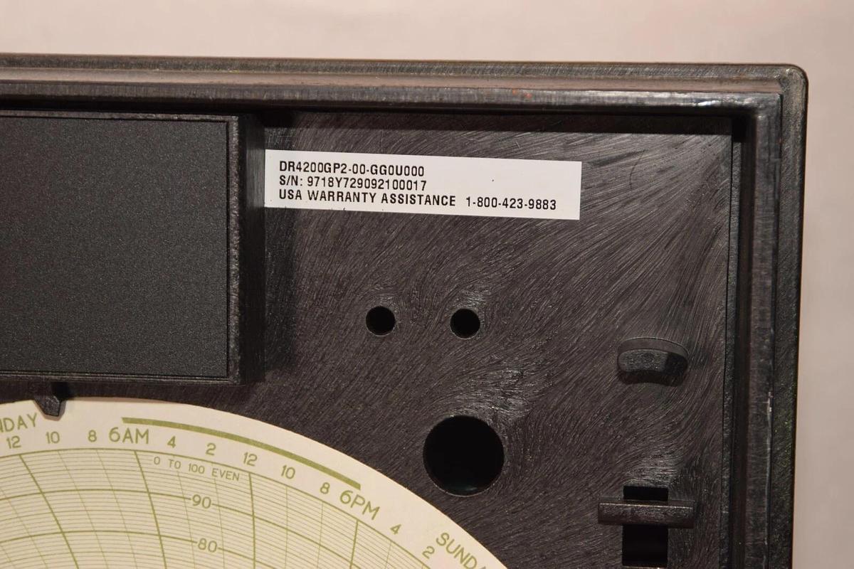 Used HONEYWELL DR4200GP2-00-GG0U000 , DR4200 120Vac 10Va Chart Recorder