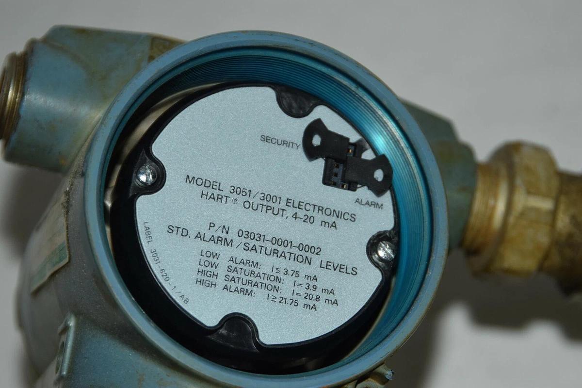 Used ROSEMOUNT Smart Family 03031-0001-0002 03031-0761-0022 Pressure Transmitter