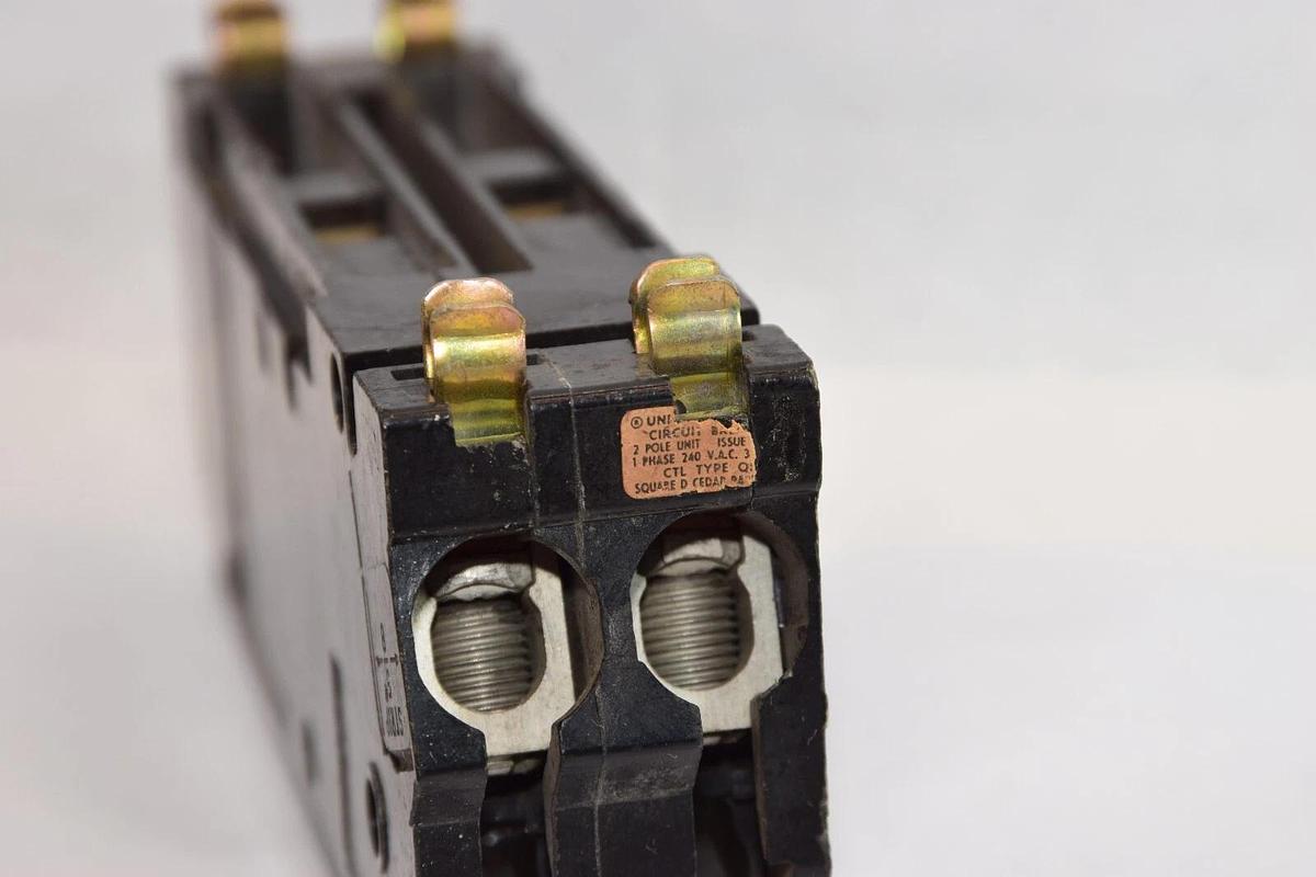 Used SQUARE D Q1270 70A 70 Amp 2P Circuit Breaker