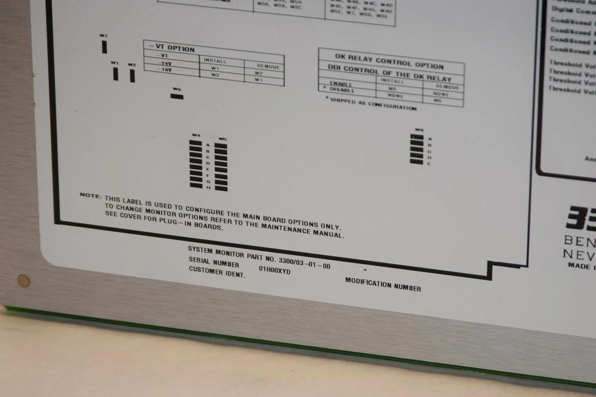 BENTLY NEVADA 3300/03-01-00 System monitor 3300-03-01-00  3300/03 3300-03 (NEW)