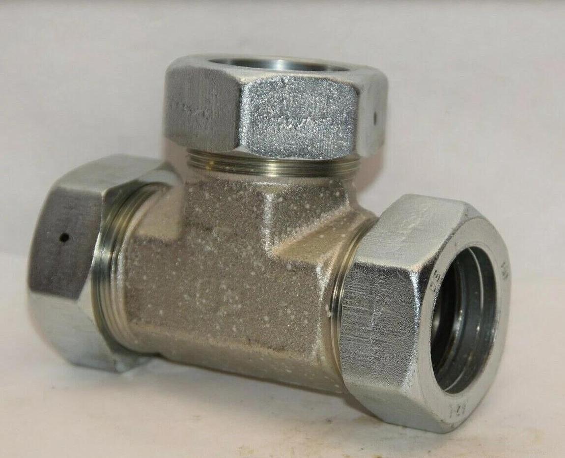 (NEW) PARKER 42-L 42L DE E0 1-5/8" Tee Fitting Connector
