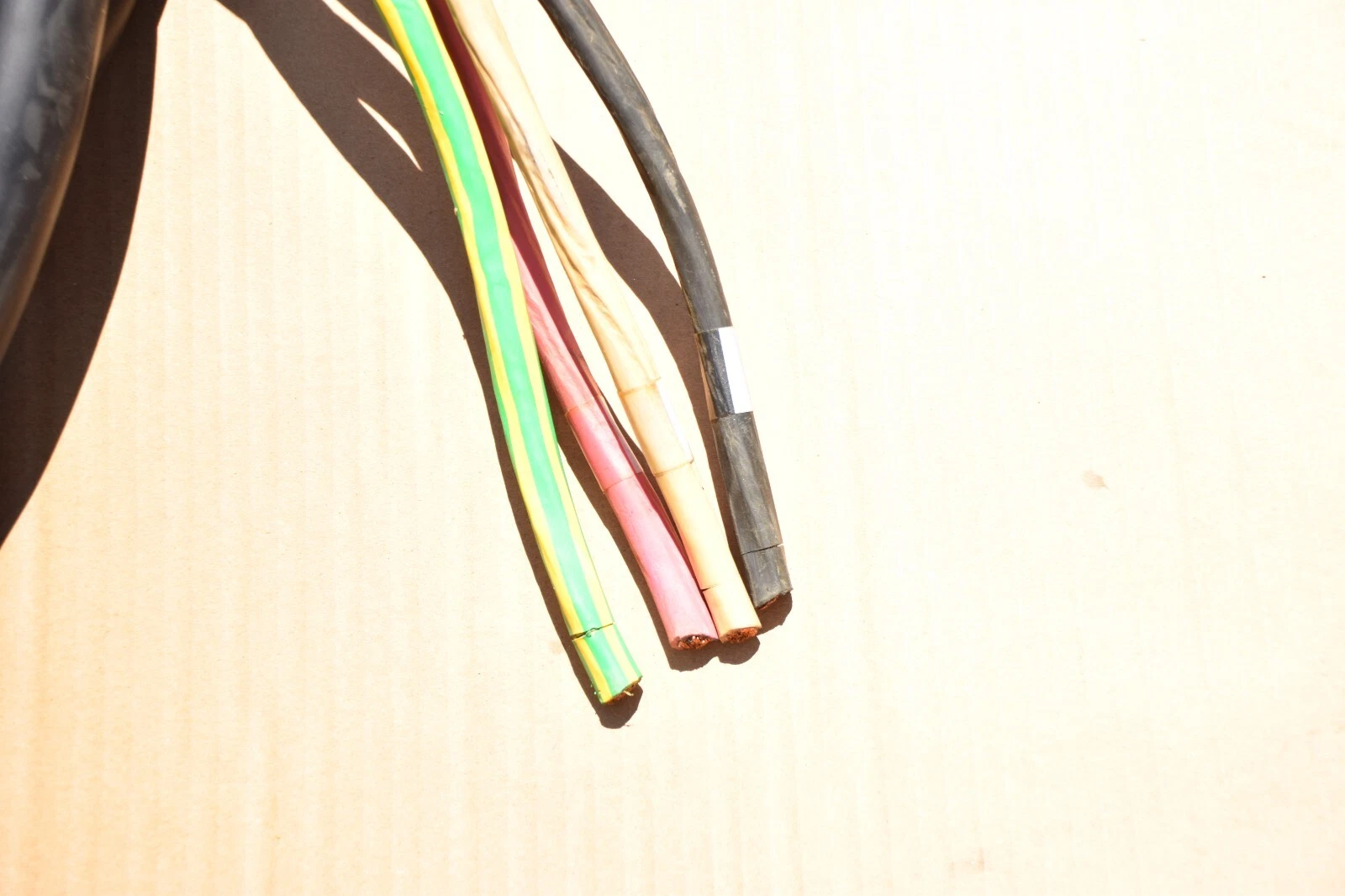 80' Carol SOOW Flexible Cord Cable Jacket P-7K-123033 MSHA 2AWG 4/C 600V Copper