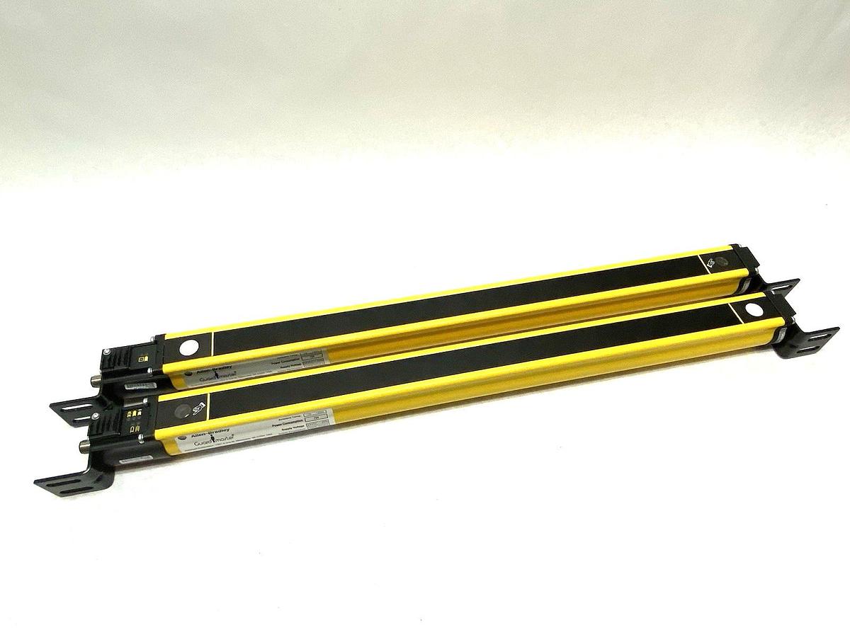 Used Allen Bradley AB Safety Light Curtain GuardShield T4J0320YD 440L SER. A 24V 24 V