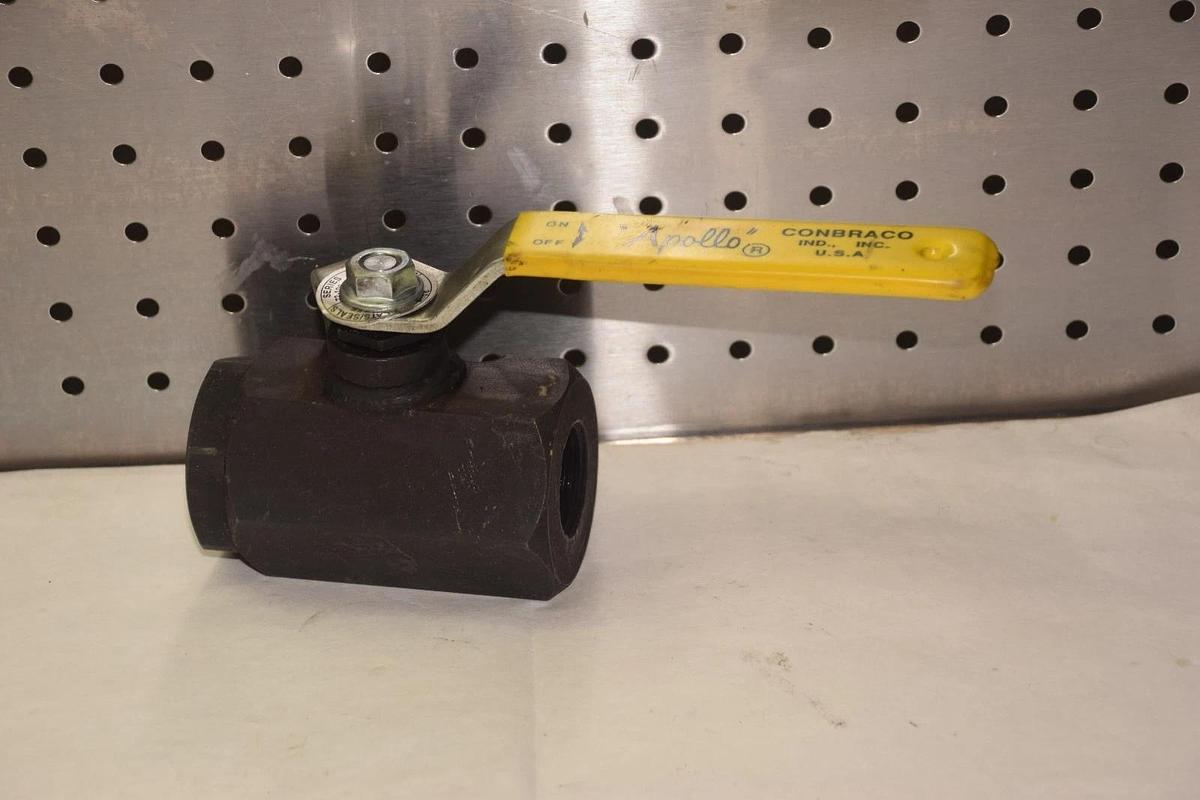 APOLLO 72-100-01 A108 FEMALE BALL VALVE 1" NPT NEW