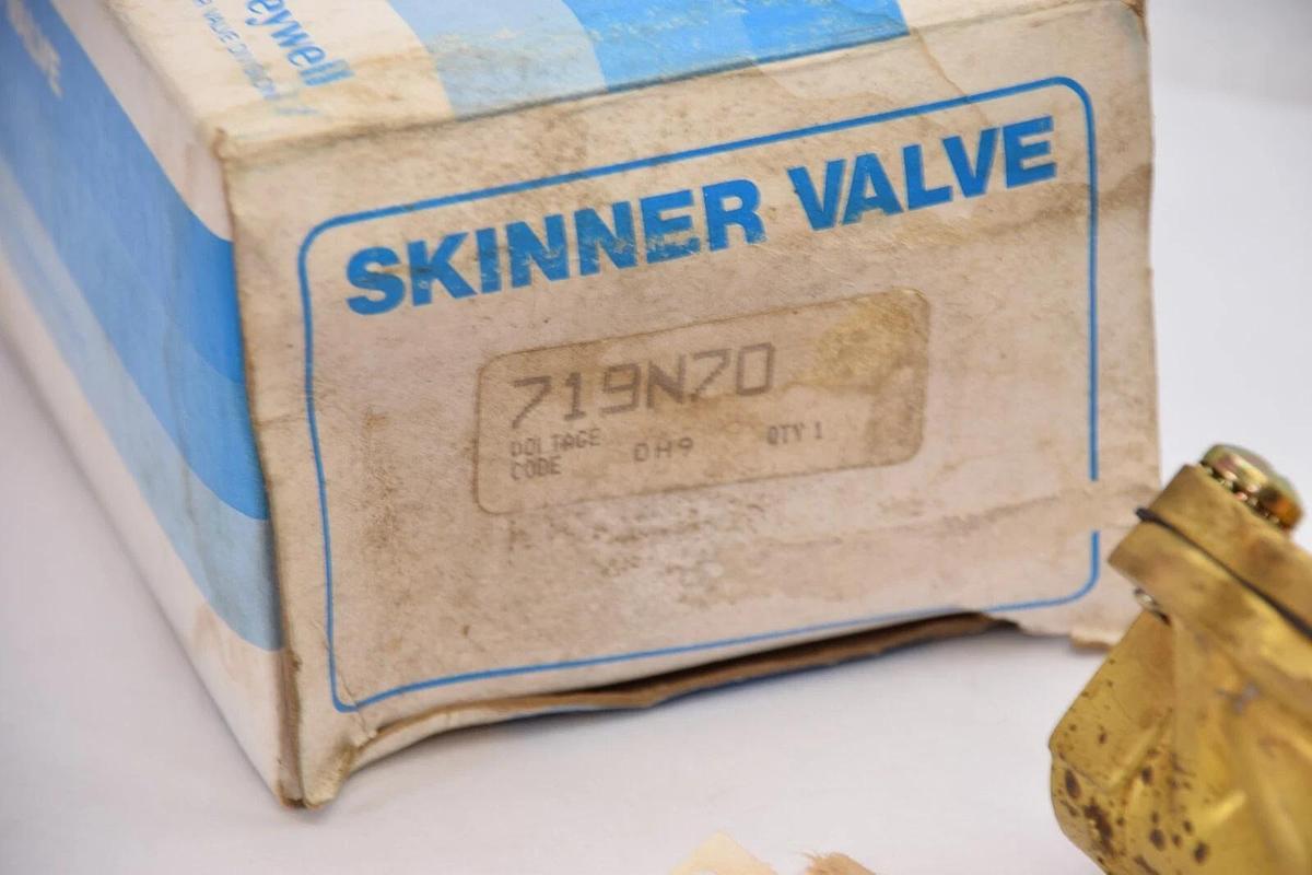 (NEW) HONEYWELL / SKINNER 719N70 2-way Valve 5/8" orifice