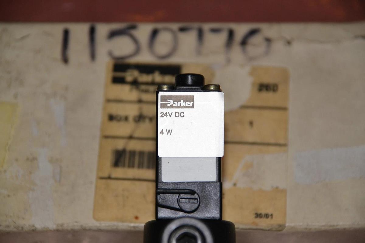 PARKER VALVE DB223MTF 10 BAR NEW