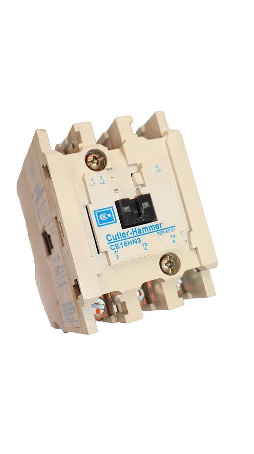 Cutler-Hammer Eaton Contactor CE15HN3 600V 60A 44 Amp 120v Coil 9-2703-1