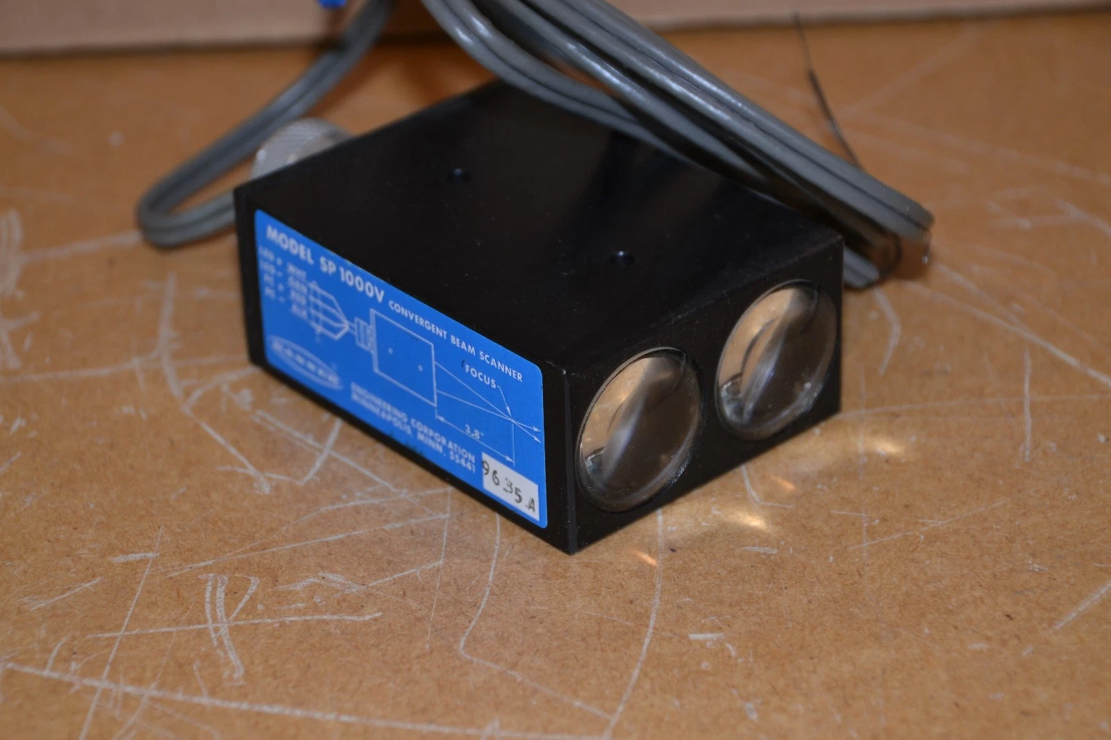 BANNER Convergent Mode Remote Sensor 3.8" focus SP1000V 16501 NEW
