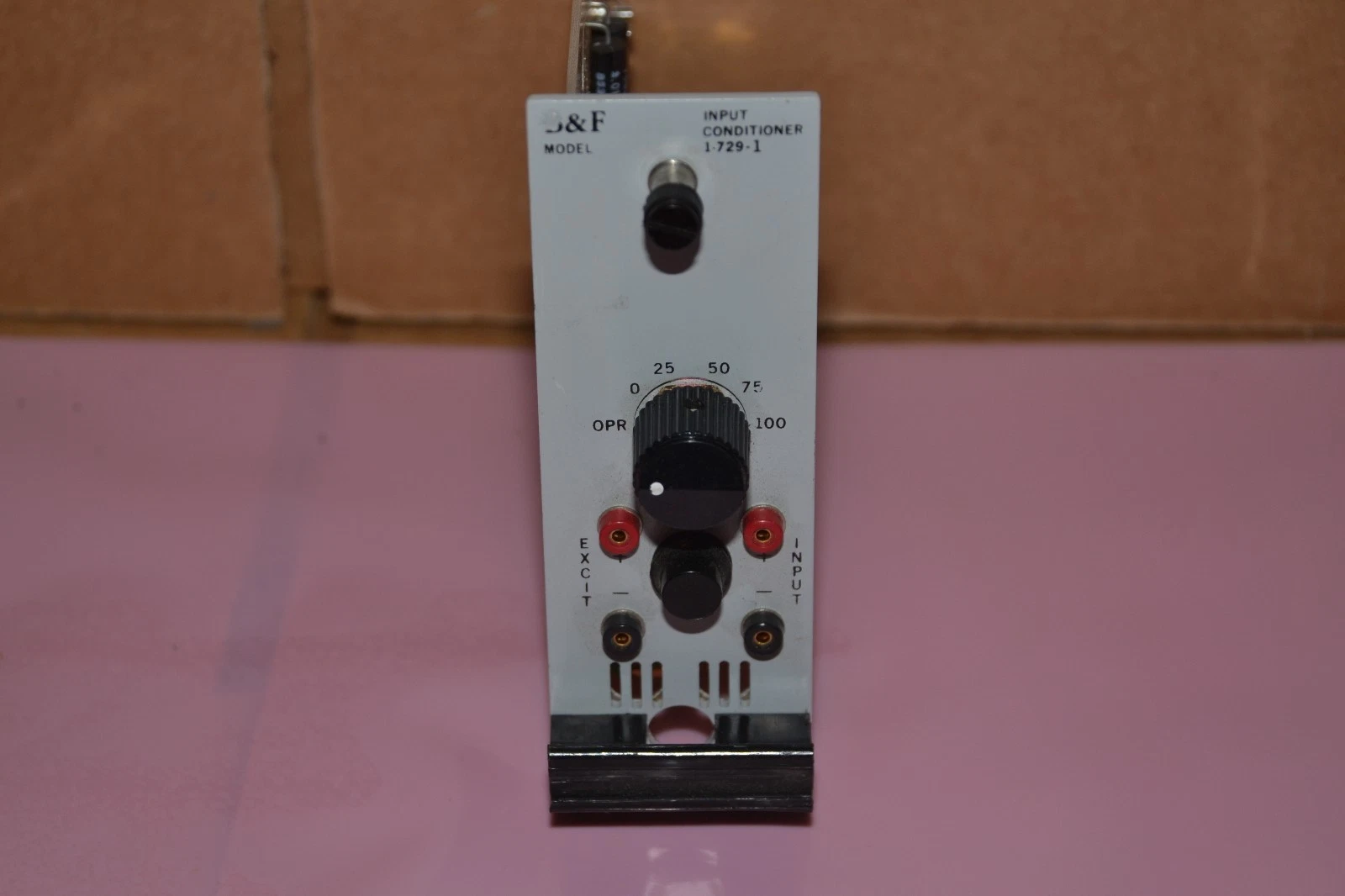 Used B&F INSTRUMENTS GD/C 55-01036-77 MODEL 1-729-1 INPUT CONDITIONER VOLTAGE