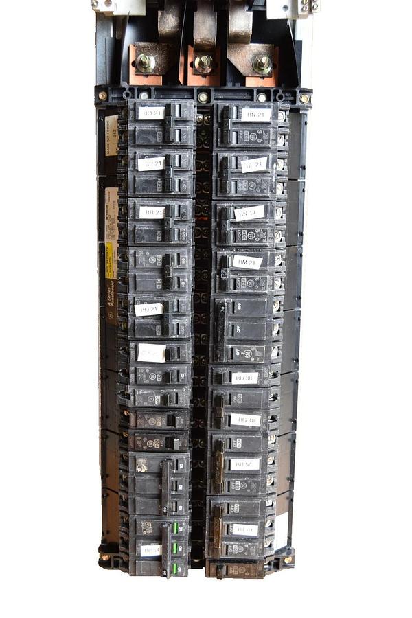 Used General Electric GE A Series Panelboard Interior 225A  AQL3422ATX AXB4M9 3ph 4w