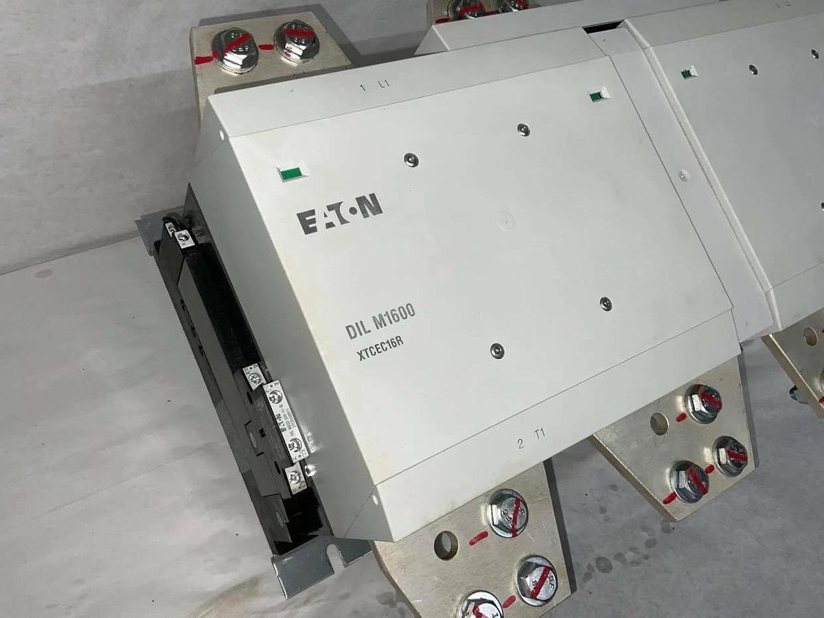 Used Cutler-Hammer Eaton DIL M1600 XTCEC16R  1600AMP  Contactor  DILM1600 XTCEC16R