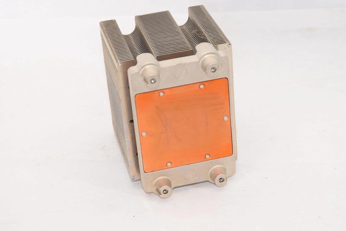 Used CN-0JD210-73304-67K-01BG Rev A00 CPU Aluminum Copper Heatsink