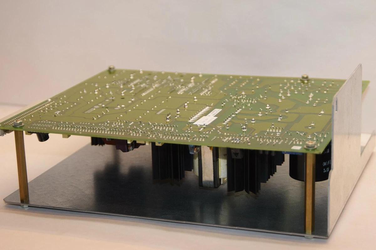 MERLIN GERIN MGE / ALEZ_US 6739904 72-132297-00 REV A00 PC Board