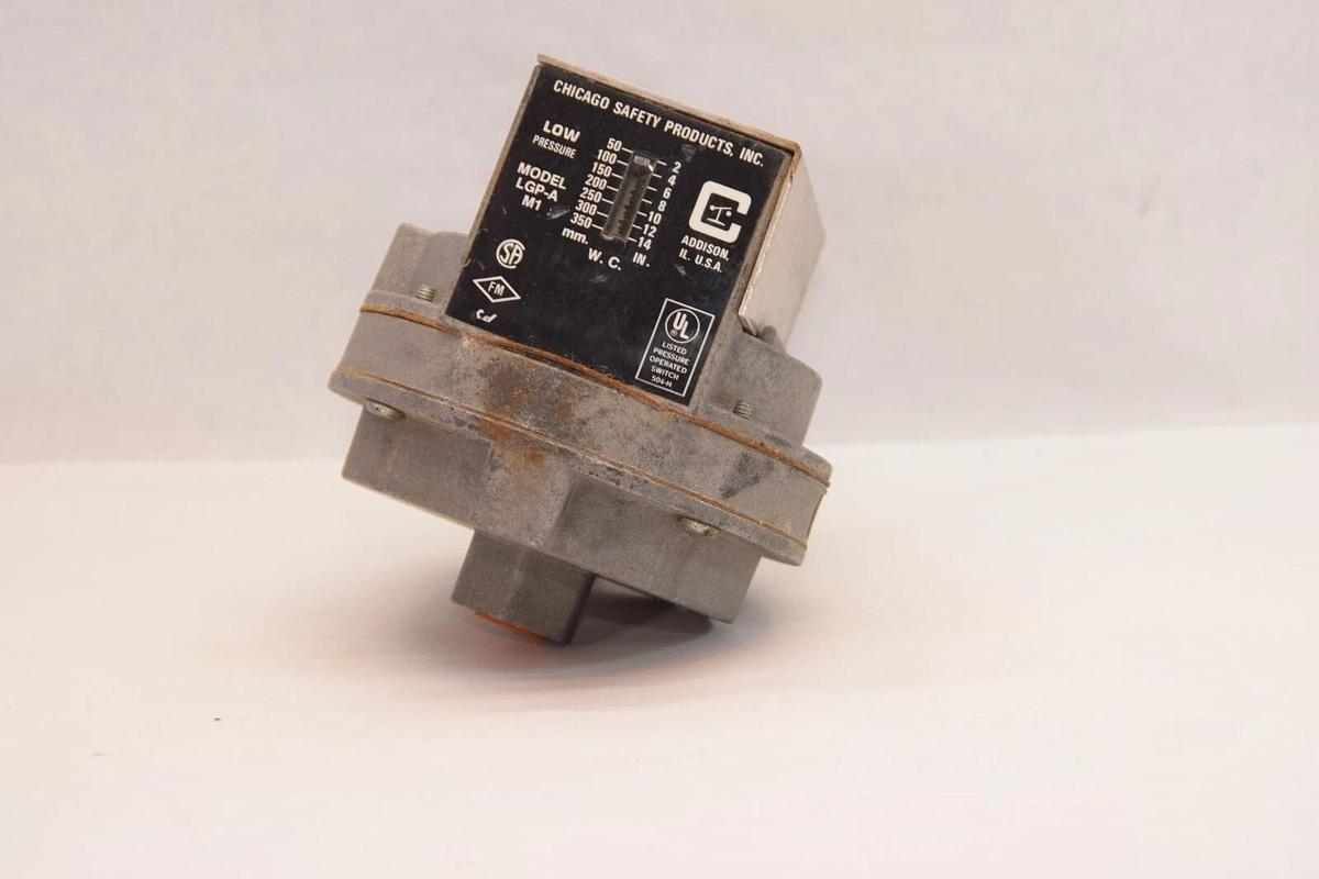 Used CHICAGO SAFETY PRODUCTS INC. LGP-A M1 Low Pressure Switch