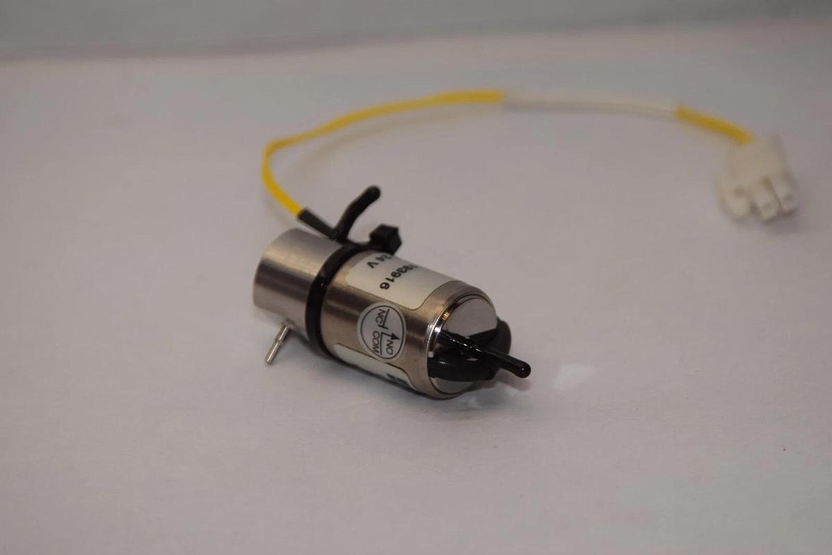 Used PARKER 003-0832-900 Vac-100-PSIG Series 3 Miniature Valve