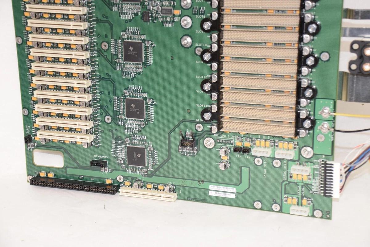 Used RADISYS CORP. 061-01305-0052 , 060-30461-0005 Circuit Board