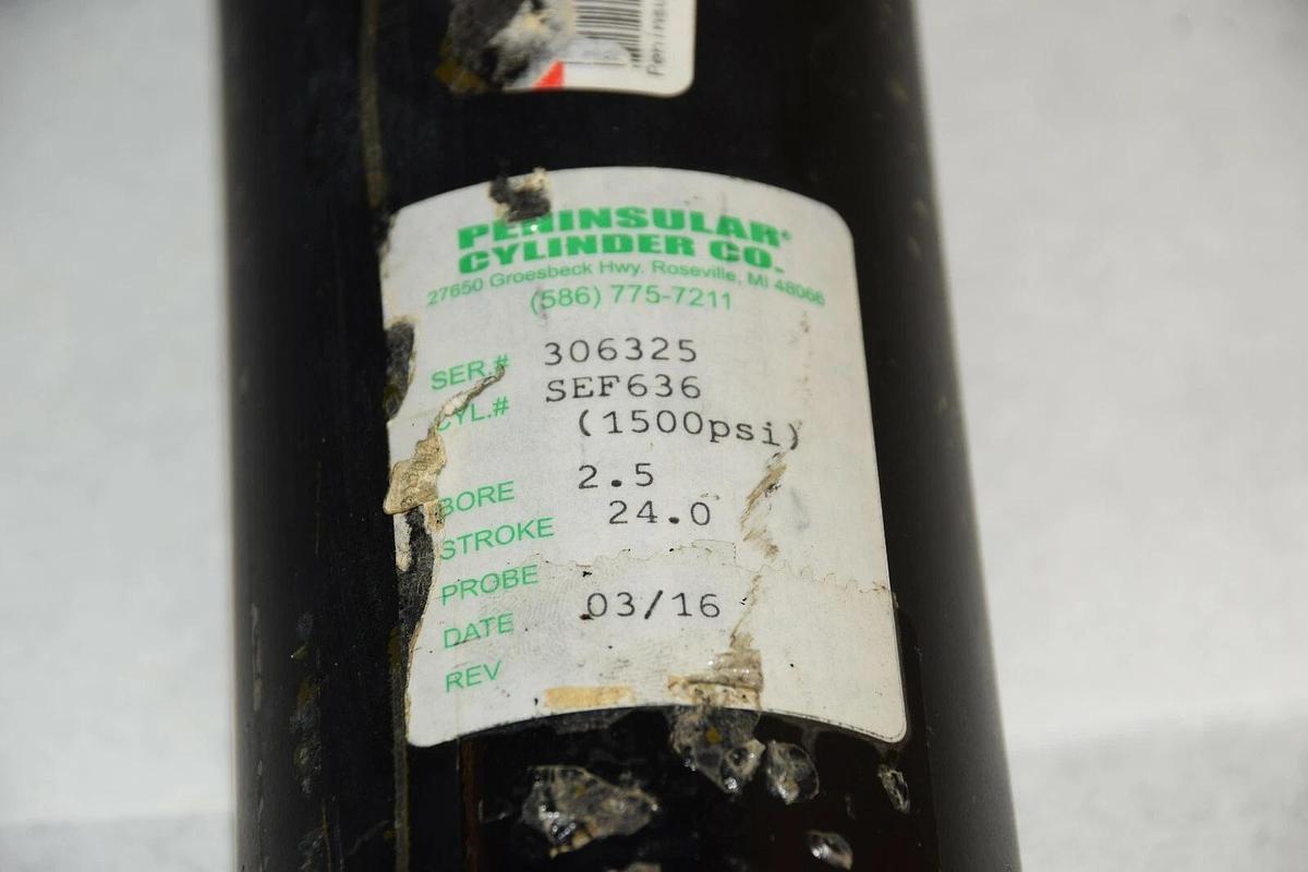 Peninsulan Cylinder Hydraulic Cylinder  SEF636 306325 2.5" bore 24" stroke NEW