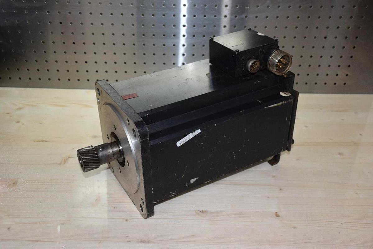 Used PACIFIC SCIENTIFIC SK64FYYYYA-Y05 3000 RPM PERMANENT MAGNET AC SERVO MOTOR