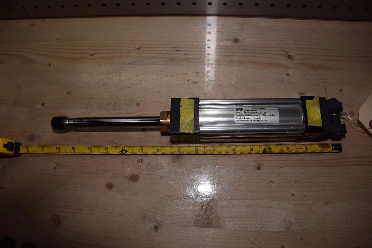 PARKER 1P4MA0005763 257722-0001-3914 250psi 4MA SERIES PNEUMATIC CYLINDER